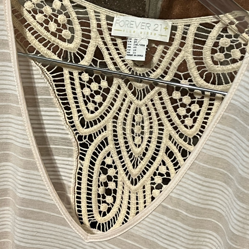 SOLD!! 2X Forever 21 Boho Romantic Crochet Embroidery Batwing - Picture 7 of 11